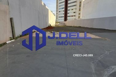 Terreno &agrave; venda - 700m&sup2; - Aviacao