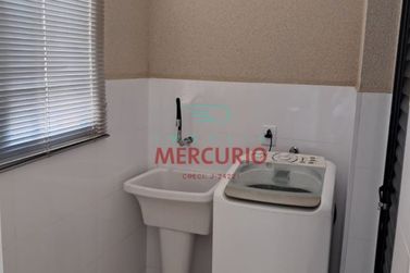 Apartamento &agrave; venda - 93m&sup2; - Centro