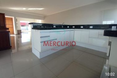 Casa &agrave; venda - 295m&sup2; - Jardim Silvestri II