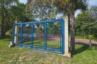 Ch&aacute;cara &agrave; venda - 150m&sup2; - &Aacute;rea Rural de Piratininga