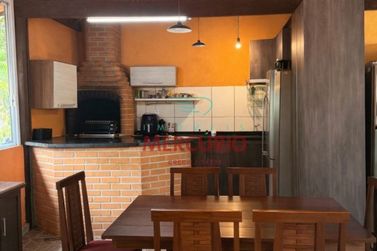 Ch&aacute;cara &agrave; venda - 180m&sup2; - Vila Santa Maria