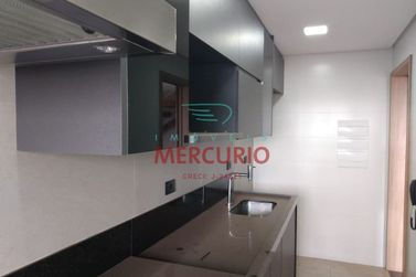 Apartamento &agrave; venda - 203m&sup2; - Centro