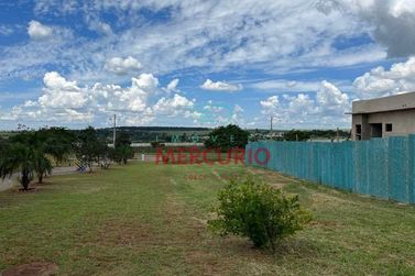 Terreno &agrave; venda - 382m&sup2; - Samambaia Parque Residencial