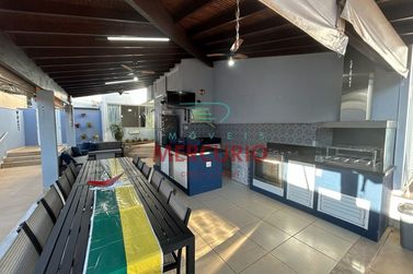 Casa &agrave; venda - 309m&sup2; - Residencial Odete