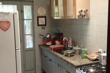 Casa &agrave; venda - 99m&sup2; - Centro