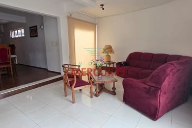 Sobrado &agrave; venda - 243m&sup2; - Vila Altin&oacute;polis