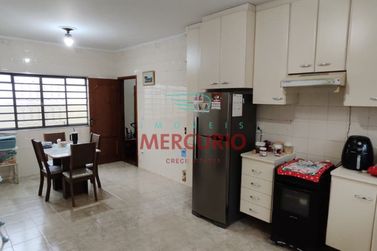 Casa &agrave; venda - 190m&sup2; - Jardim Terra Branca