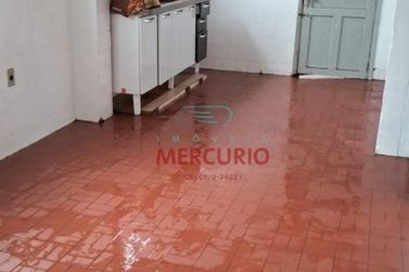 Casa &agrave; venda - 297m&sup2; - Jardim Terra Branca