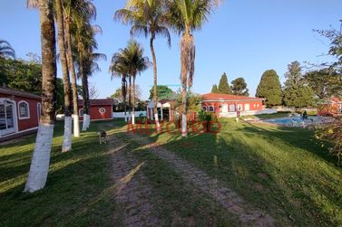 Casa &agrave; venda - 729m&sup2; - Jardim Shangri-L&aacute;