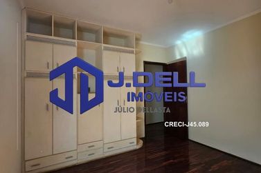 Casa &agrave; venda - 242m&sup2; - Parque Jardim Europa