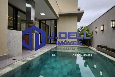 Casa &agrave; venda - 322m&sup2; - Vila Santa Maria