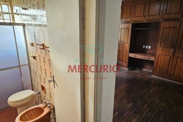 Casa &agrave; venda - 247m&sup2; - Vila Aeroporto Bauru