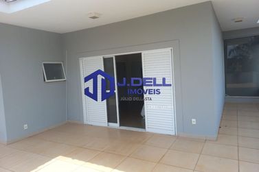 Casa &agrave; venda - 360m&sup2; - Villaggio III