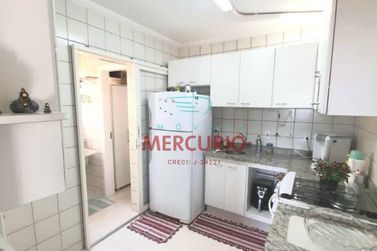 Apartamento &agrave; venda - 65m&sup2; - Jardim Auri Verde