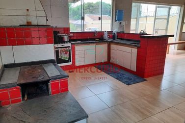 Ch&aacute;cara &agrave; venda - 120m&sup2; - Vale do Igap&oacute;