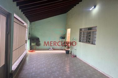 Casa &agrave; venda - 164m&sup2; - N&uacute;cleo Habitacional Mary Dota