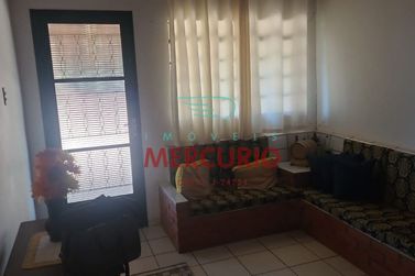 S&iacute;tio &agrave; venda - 180m&sup2; - Centro