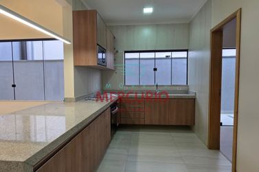 Casa &agrave; venda - 200m&sup2; - Morada Do Sol