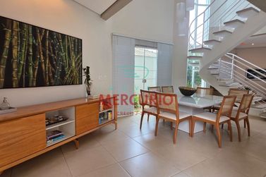 Casa &agrave; venda - 450m&sup2; - Vila Avia&ccedil;&atilde;o