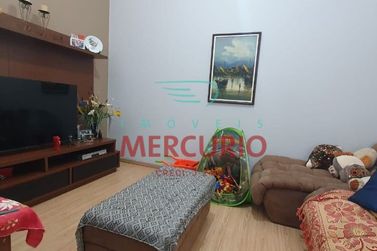 Casa &agrave; venda - 450m&sup2; - Residencial Vale Florido