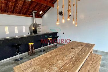 Ch&aacute;cara &agrave; venda - 250m&sup2; - Vale do Igap&oacute;