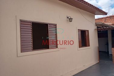 Casa &agrave; venda - 170m&sup2; - Conjunto Habitacional Engenheiro Ot&aacute;vio Rasi