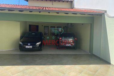 Casa &agrave; venda - 245m&sup2; - Jardim Cruzeiro do Sul