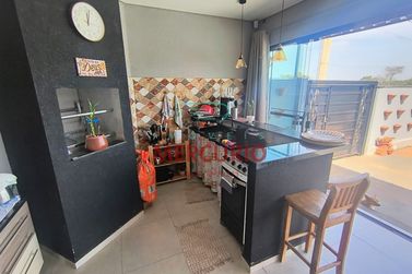 Ch&aacute;cara &agrave; venda - 600m&sup2; - Vale do Igap&oacute;