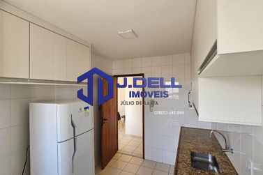 Apartamento &agrave; venda - 80m&sup2; - Infante Dom Henrique