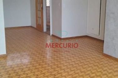 Apartamento &agrave; venda - 93m&sup2; - Centro