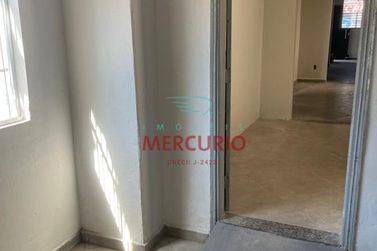 Casa &agrave; venda - 400m&sup2; - Centro