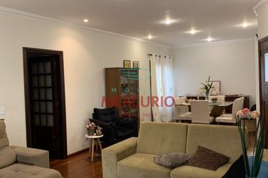 Casa &agrave; venda - 144m&sup2; - Centro