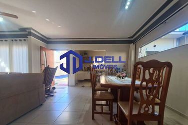 Casa &agrave; venda - 330m&sup2; - Colonial