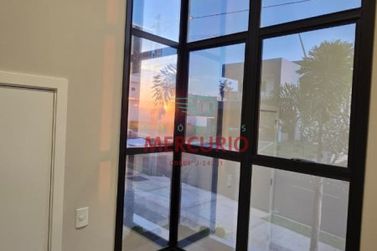 Casa para alugar - 167m&sup2; - Residencial Villa de Le&oacute;n