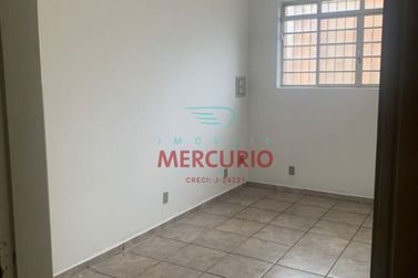 Casa para alugar - 200m&sup2; - Centro