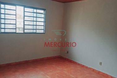 Casa &agrave; venda - 200m&sup2; - N&uacute;cleo Habitacional Vereador Edson Francisco da Silva