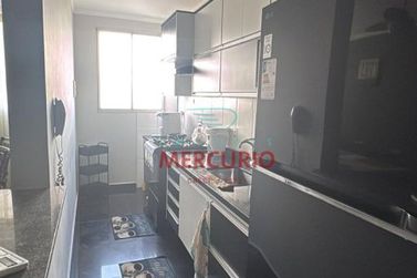 Apartamento &agrave; venda - 133m&sup2; - Vila Cardia