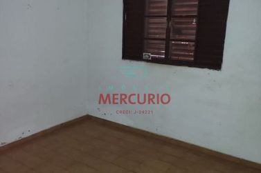 Casa &agrave; venda - 170m&sup2; - Conjunto Habitacional Engenheiro Ot&aacute;vio Rasi