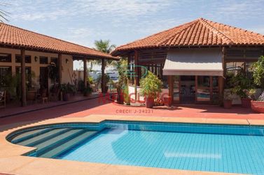Casa &agrave; venda - 952m&sup2; - Jardim Shangri-L&aacute;