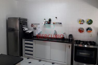 Casa &agrave; venda - 170m&sup2; - Vila Universit&aacute;ria
