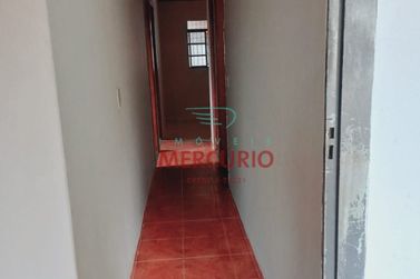 Casa &agrave; venda - 200m&sup2; - N&uacute;cleo Habitacional Vereador Edson Francisco da Silva