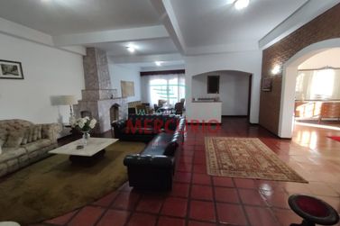 Casa &agrave; venda - 729m&sup2; - Jardim Shangri-L&aacute;