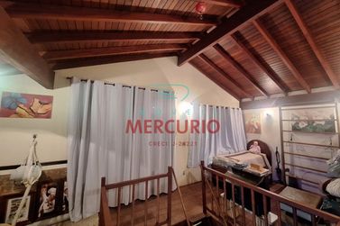 Casa &agrave; venda - 375m&sup2; - Vila Nova Santa Clara