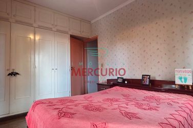 Sobrado &agrave; venda - 243m&sup2; - Vila Altin&oacute;polis
