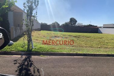 Terreno &agrave; venda - 525m&sup2; - Vila Mesquita