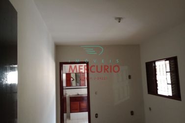 Casa &agrave; venda - 170m&sup2; - Conjunto Habitacional Engenheiro Ot&aacute;vio Rasi