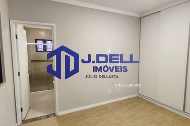 Casa &agrave; venda - 420m&sup2; - Estoril