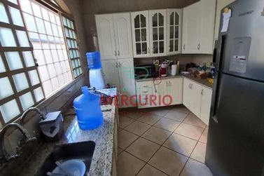 Casa &agrave; venda - 210m&sup2; - Vila Nova Cidade Universit&aacute;ria