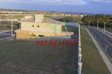 Terreno &agrave; venda - 372m&sup2; - Samambaia Parque Residencial