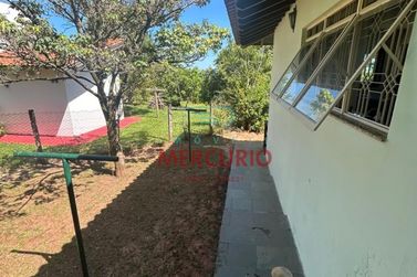 Ch&aacute;cara &agrave; venda - 236m&sup2; - Condom&iacute;nio Real Village